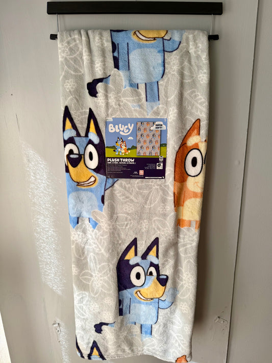 Bluey Plush Throw *grey*