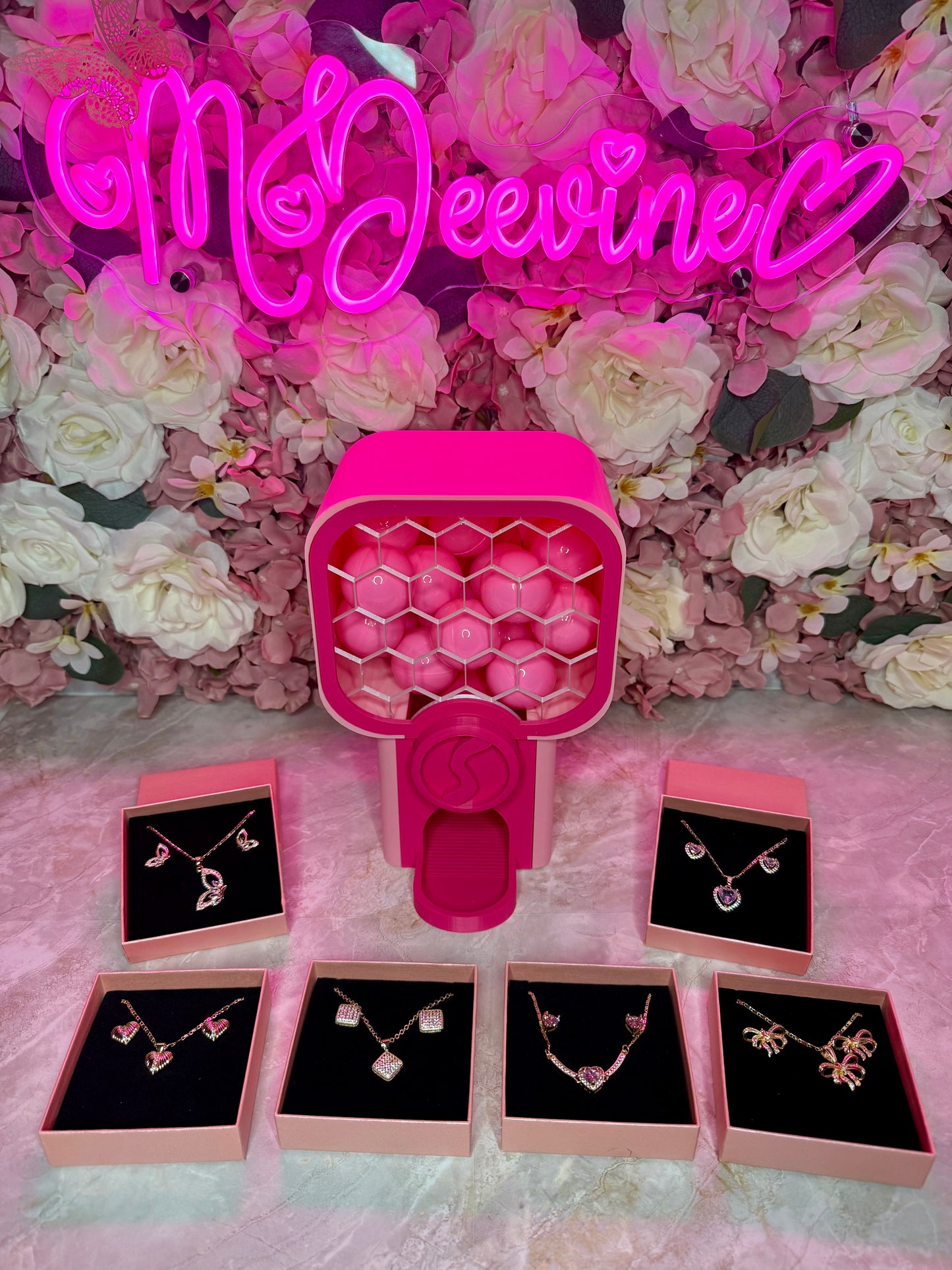 Jewelry Surprise Capsule – Gold Tone Set ✨💗