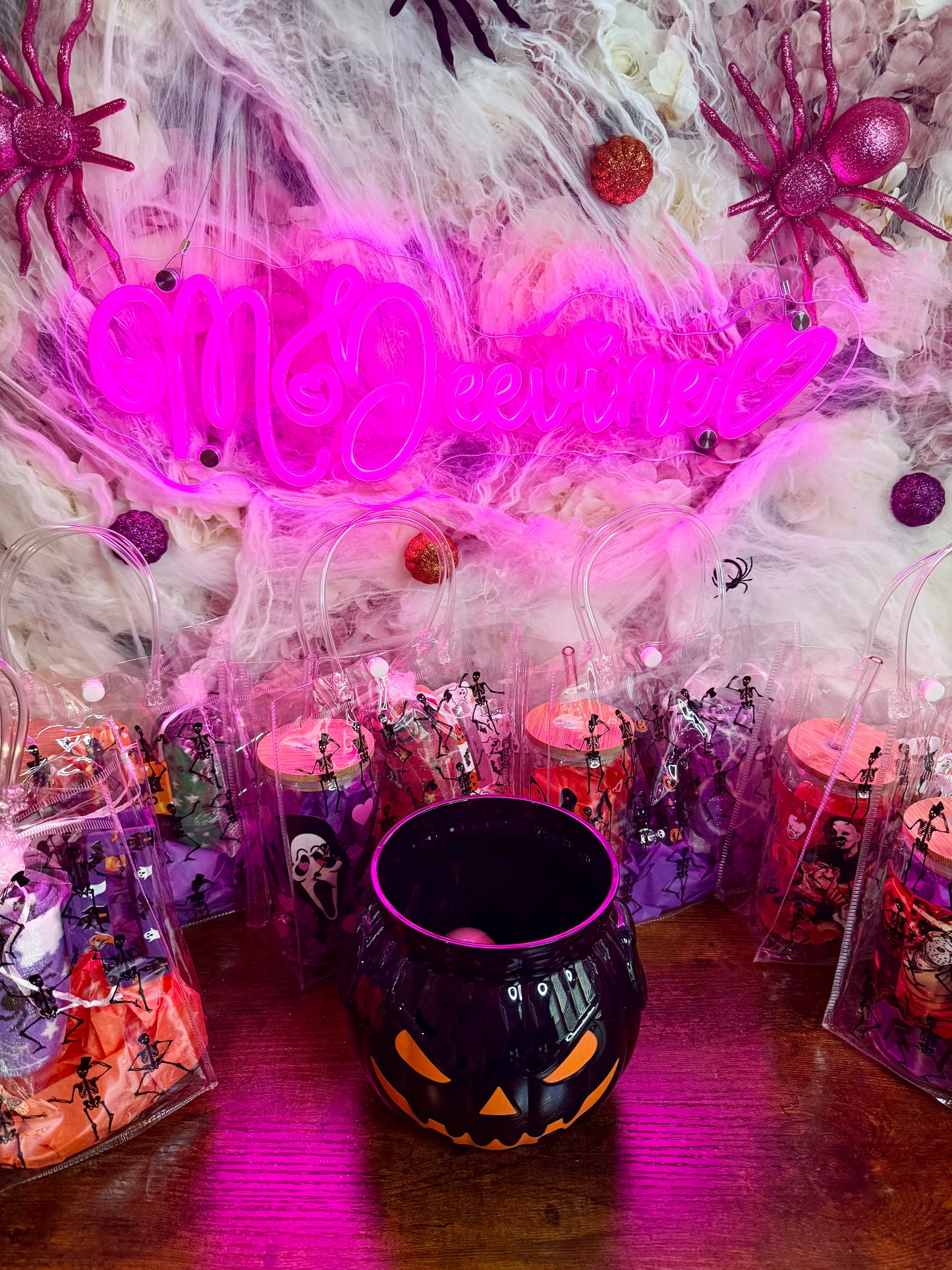 🎃 Spooky Surprise Capsule 👻