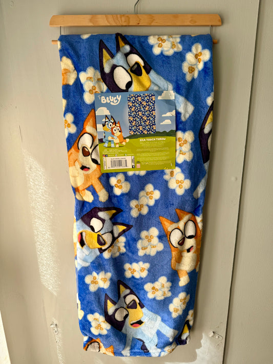 Bluey Plush Throw *Blue*